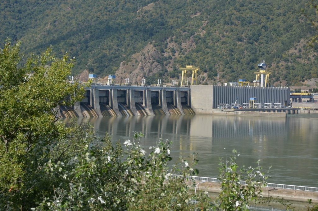 Trupurile neînsuflețite ale fugarilor înecați pluteau pe Dunăre și se opreau pe partea sârbească a barajului de la Porțile de Fier II