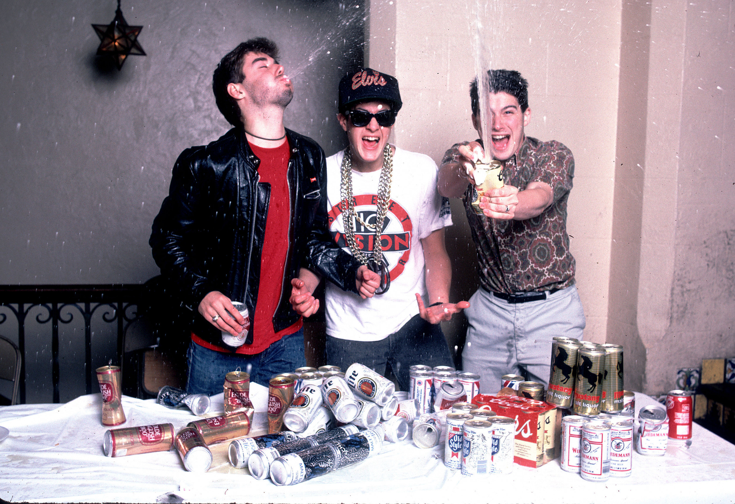 Beastie boys. Группа Beastie boys. Группа Beastie boys сейчас. Mike d Beastie boys. Beast boy.